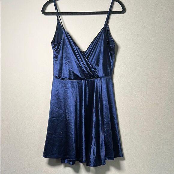 Windsor Formal Prom Wedding Guest Dress - Picture 1 of 4